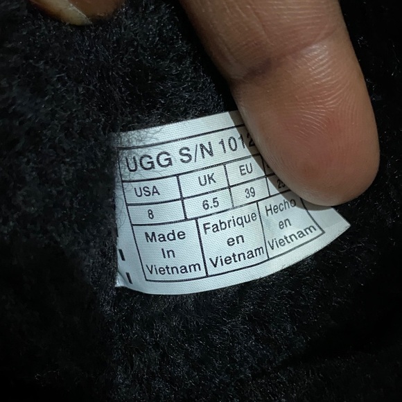 UGG Women's Black Nash Boots, Size 8 - Picture 7 of 7